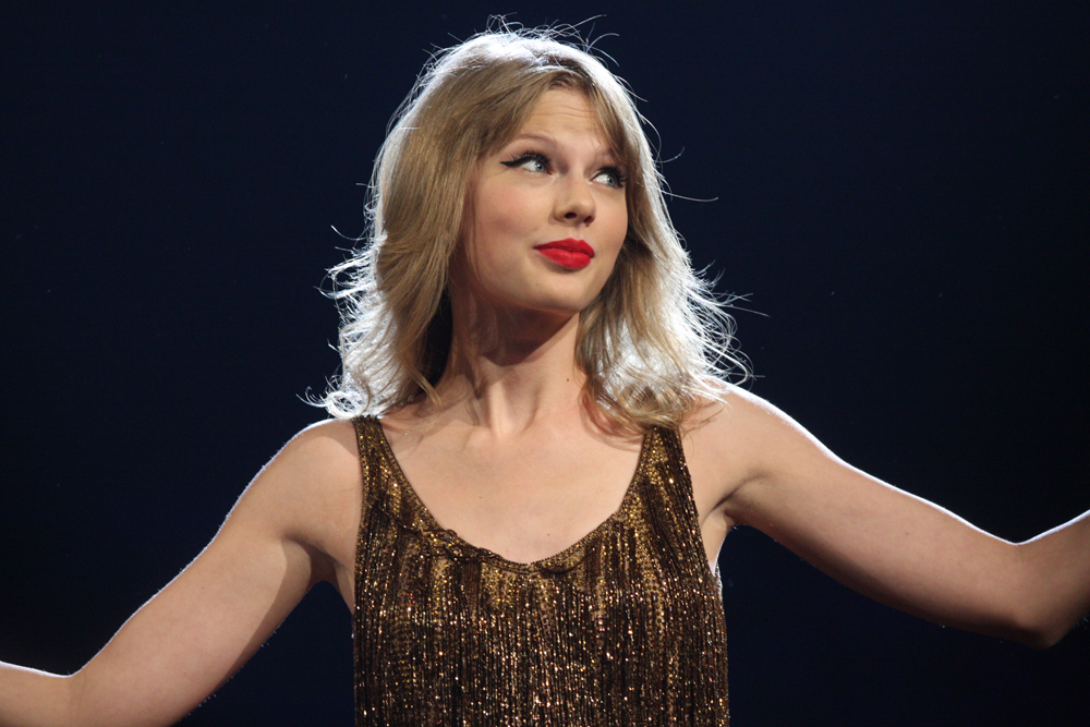 Triumphant Success of Taylor Swift's '1989 (Taylor's Version)': A Remarkable Tale of Artistic Control and Achievement
